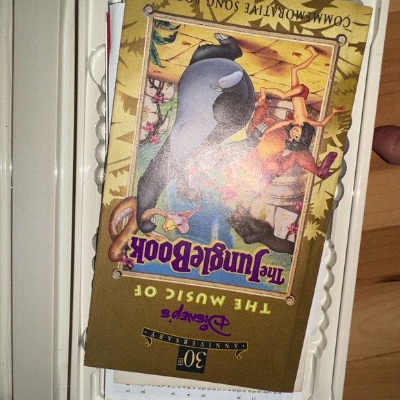 Walt Disney's "The Jungle Book," 30th Anniversary Limited Edition VHS Tape - Picture 5 of 10